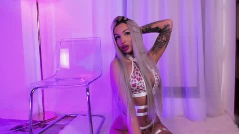 Snapshot of ariannaxo_ chatting on June 2026 05:20:01 AM Arianna online show from June 2026 05:20:01 AM