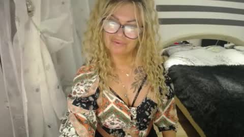 Snapshot of ariannesexy chatting on July 2026 07:29:02 PM ArianeSexy online show from July 2026 07:29:02 PM