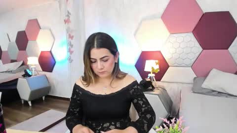 Snapshot of ariarous chatting on May 2026 05:21:02 PM aria online show from May 2026 05:21:02 PM