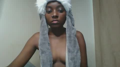 Snapshot of ariax_a chatting on April 2026 09:18:01 AM Tight pussy online show from April 2026 09:18:01 AM