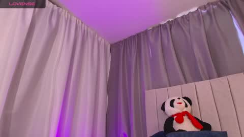  Ari Just Ari online show from February 2025 12:48:02 PM