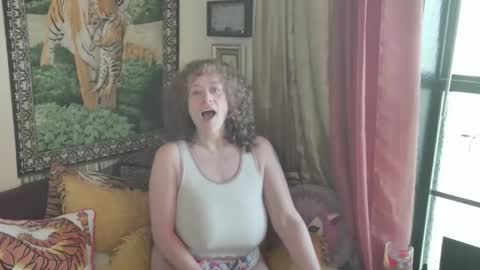 Snapshot of arielabai chatting on March 2026 03:17:01 PM Arielle Ari online show from March 2026 03:17:01 PM