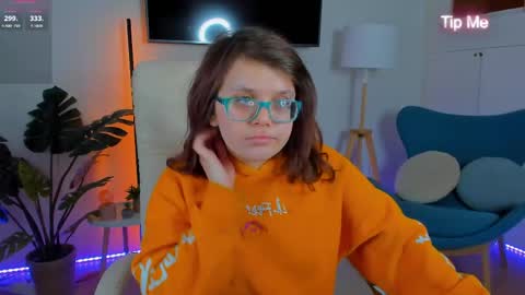 Ariell Mini online show from April 2026 06:25:01 AM