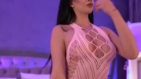 Ariell online show from November 2025 06:24:02 PM