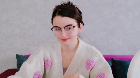 arielstonks_lovee online show from December 2025 04:50:01 AM