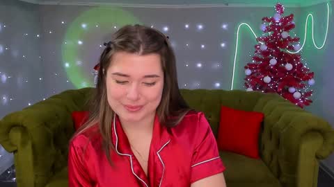 Ari online show from December 2024 07:48:02 PM