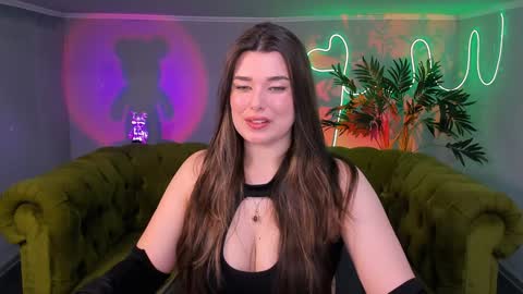 Ari online show from February 2025 02:37:01 PM