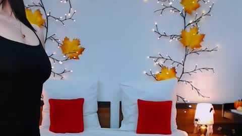 Ari online show from November 2025 09:13:02 PM