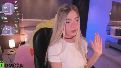 Ari  online show from November 2025 02:55:02 AM