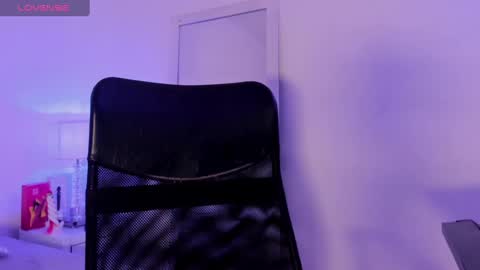 Ari Robert online show from March 2025 05:23:02 AM