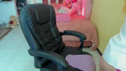 arisha_katy1 online show from January 2026 09:52:02 PM