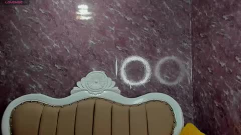 Snapshot of arisha_lee2 chatting on March 2025 07:04:02 AM arisha_lee2 online show from March 2025 07:04:02 AM