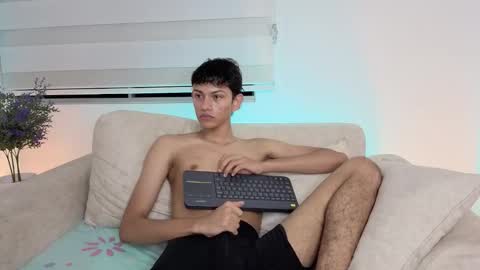 ANDRES Independent model online show from March 2026 05:37:02 AM