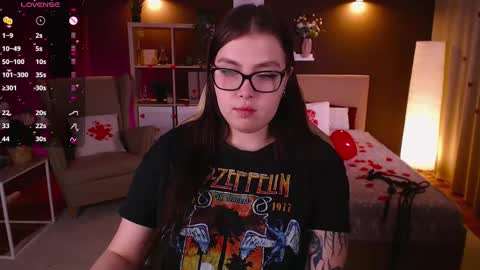 Astrid online show from February 2025 06:30:01 PM