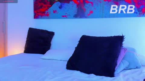   online show from February 2025 06:37:01 AM