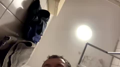 armyskater32 online show from November 2025 09:39:02 PM