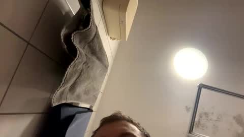 armyskater32 online show from November 2025 09:49:02 PM