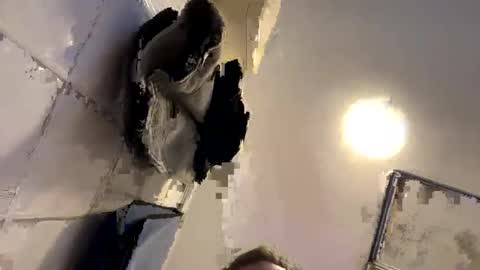 armyskater32 online show from December 2025 02:23:01 PM