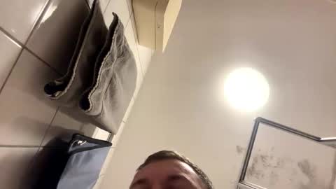 armyskater32 online show from December 2025 10:27:01 PM