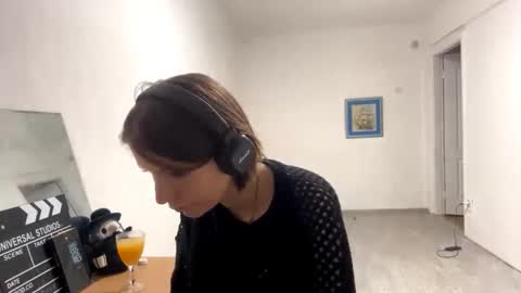 arnitagueits online show from October 2025 12:17:02 PM