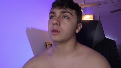 aron__cooper online show from November 2025 01:17:01 AM