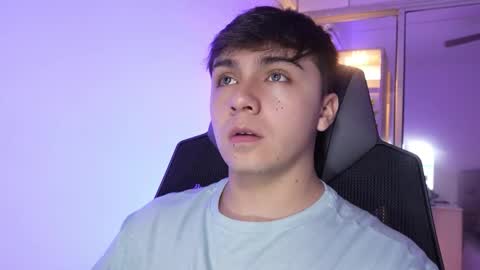 aron__cooper online show from November 2025 09:25:01 PM