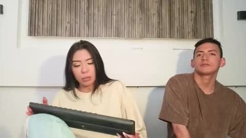 aron online show from November 2025 03:27:01 AM