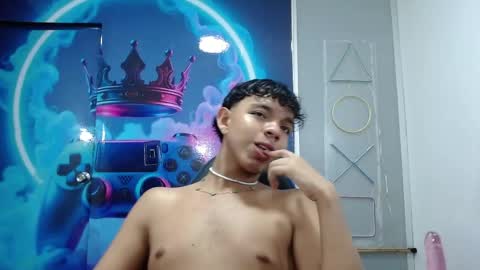 aron_hot11 online show from May 2026 02:17:02 AM
