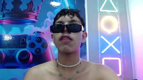aron_hot11 online show from May 2026 12:16:01 AM