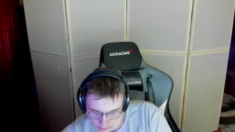 biggest penis  online show from December 2024 09:50:01 PM