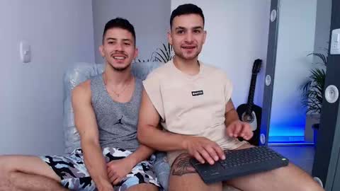 Snapshot of aron_santoro1 chatting on October 2025 02:52:01 PM Aron Santoro online show from October 2025 02:52:01 PM