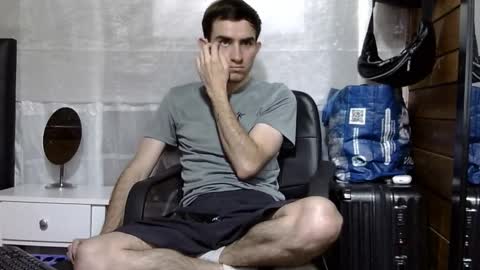 Aron G Franco online show from December 2025 04:03:02 PM