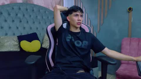 Snapshot of arontawers chatting on February 2026 09:24:01 PM Arontawers online show from February 2026 09:24:01 PM