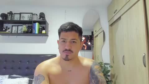 ARON  Independent model  online show from March 2026 01:56:02 AM