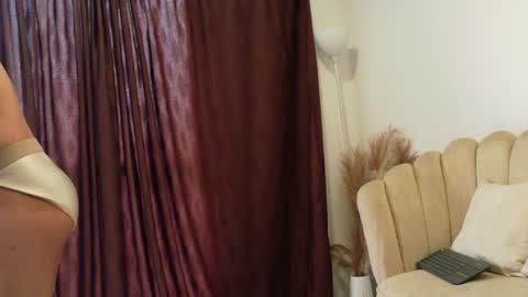 Snapshot of aroon_connor chatting on July 2026 12:31:02 PM online show from July 2026 12:31:02 PM