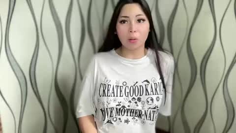 KATE MORE  online show from October 2025 04:21:01 AM