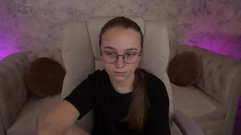 Snapshot of arrinawair chatting on October 2025 07:36:02 AM arrinawair online show from October 2025 07:36:02 AM