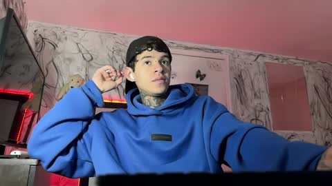   online show from February 2025 02:05:01 PM