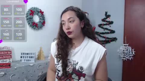Hey there  you can call me Sofia  online show from December 2024 08:37:02 PM