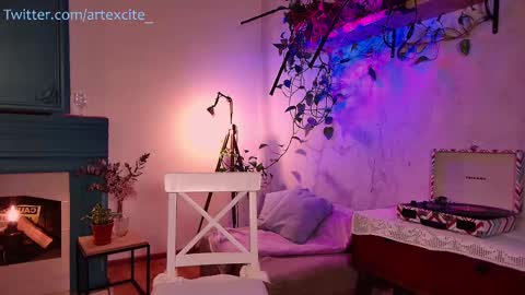 Lina online show from February 2025 07:23:02 AM