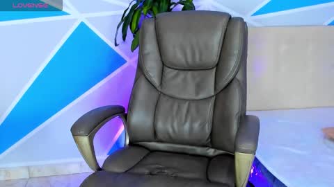 Snapshot of arthurcox_ chatting on September 2025 06:32:02 PM arthurcox_ online show from September 2025 06:32:02 PM