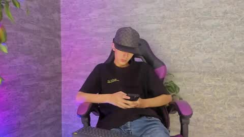 Snapshot of arthurcox_ chatting on October 2025 05:54:02 PM arthurcox_ online show from October 2025 05:54:02 PM