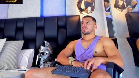 Arthur online show from January 2025 11:31:01 PM