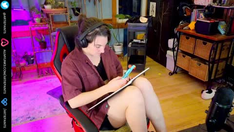 Artie Paints online show from December 2024 09:44:01 PM