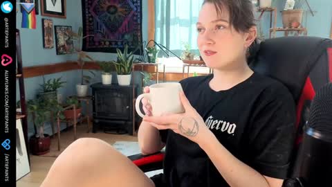 Artie Paints online show from December 2024 05:00:01 PM