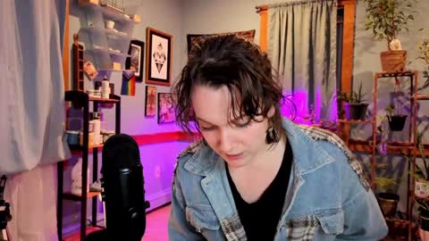 Artie Paints online show from December 2024 01:24:01 AM