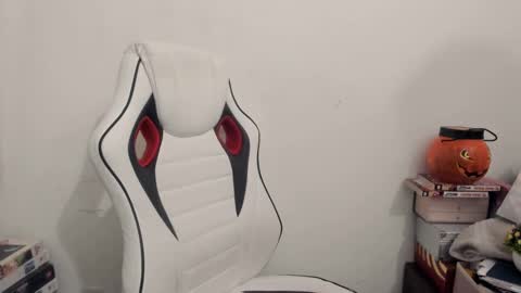 MIA online show from February 2025 09:36:01 PM