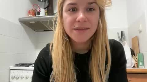 MIA online show from September 2025 12:49:02 PM