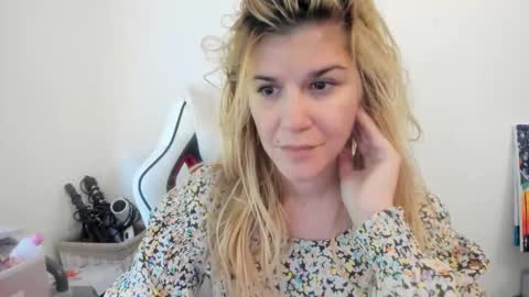 MIA online show from October 2025 11:05:02 AM