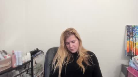 MIA online show from December 2025 12:12:02 PM